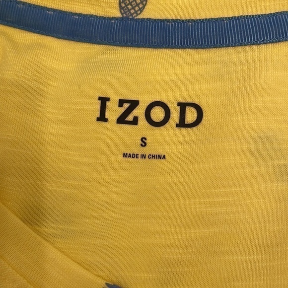 ♥️izod♥️ short sleeve top size (small) - Picture 7 of 7